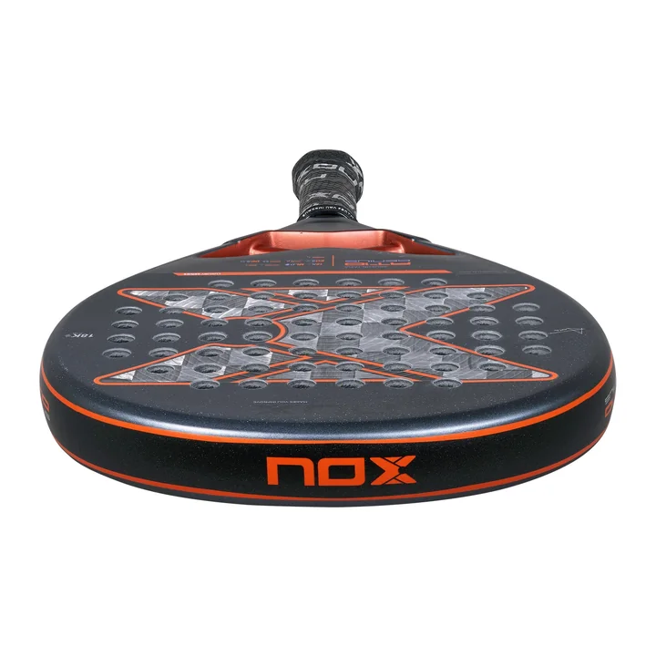Nox AT10 Genius 18K Alum by Agustín Tapia 2025 — vista en perspectiva